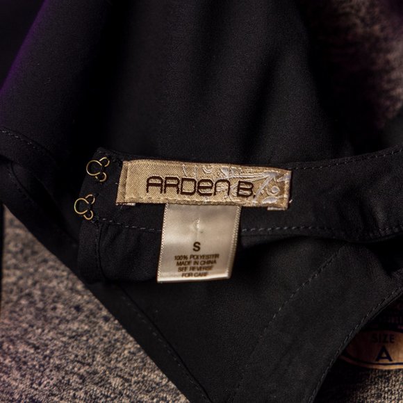 Arden B Satin-feel tank top / Faux wrap / Jewel Neck / Summer Office - Picture 4 of 4